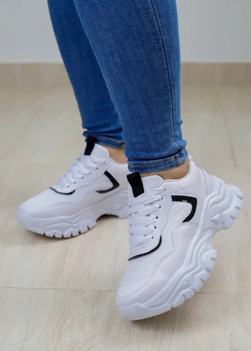 Zapatilla Deportiva